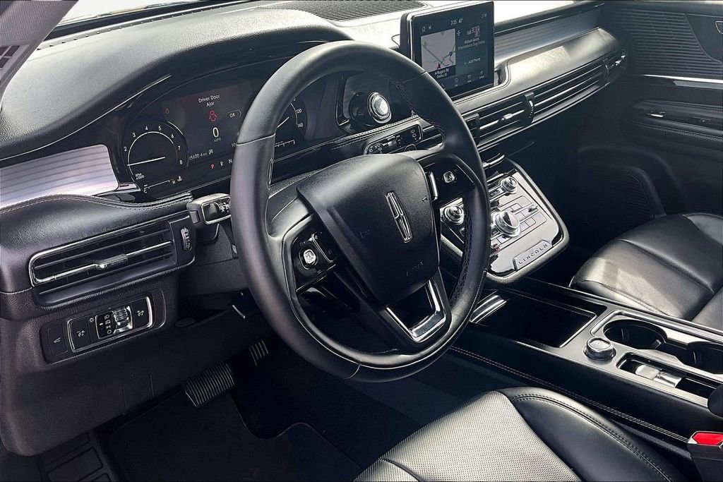 Used 2022 Lincoln Corsair AWD w/ Equipment Group 101A image 14