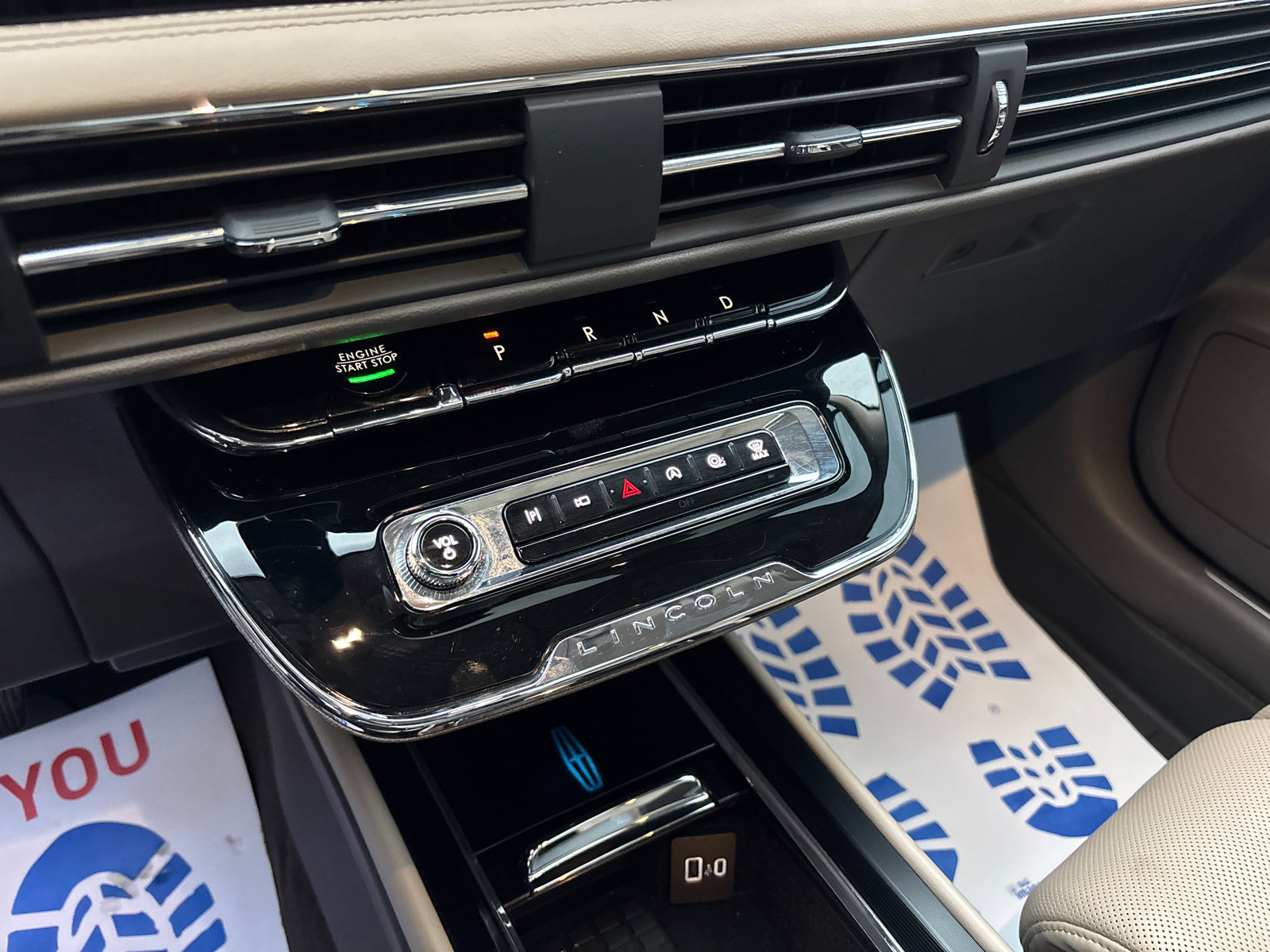 Certified 2023 Lincoln Corsair Reserve w/ Equipment Group 202A image 22