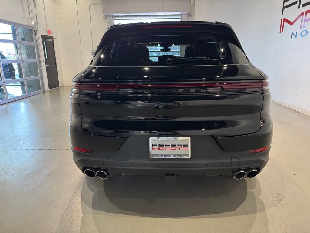 Used 2024 Porsche Cayenne S w/ Premium Package Plus AWD/4WD image 6