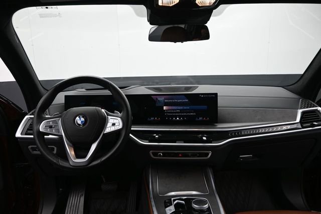 Used 2024 BMW X7 xDrive40i AWD/4WD image 15