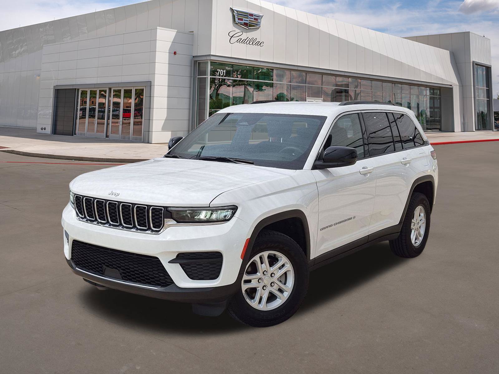 Used 2024 Jeep Grand Cherokee Laredo w/ Luxury Tech Group I