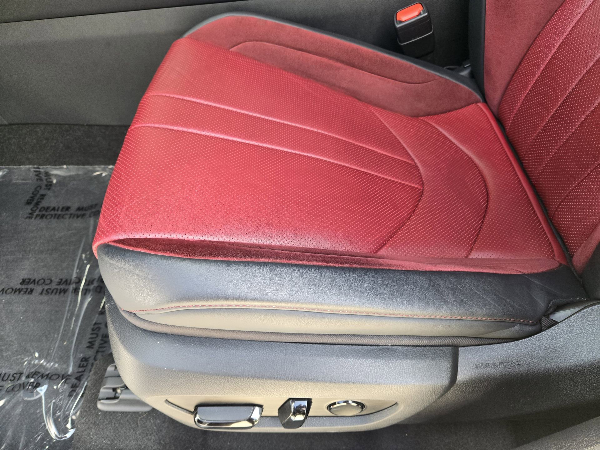 Used 2023 Lexus RX 500h F Sport w/ Accessory Package (Z1) image 21