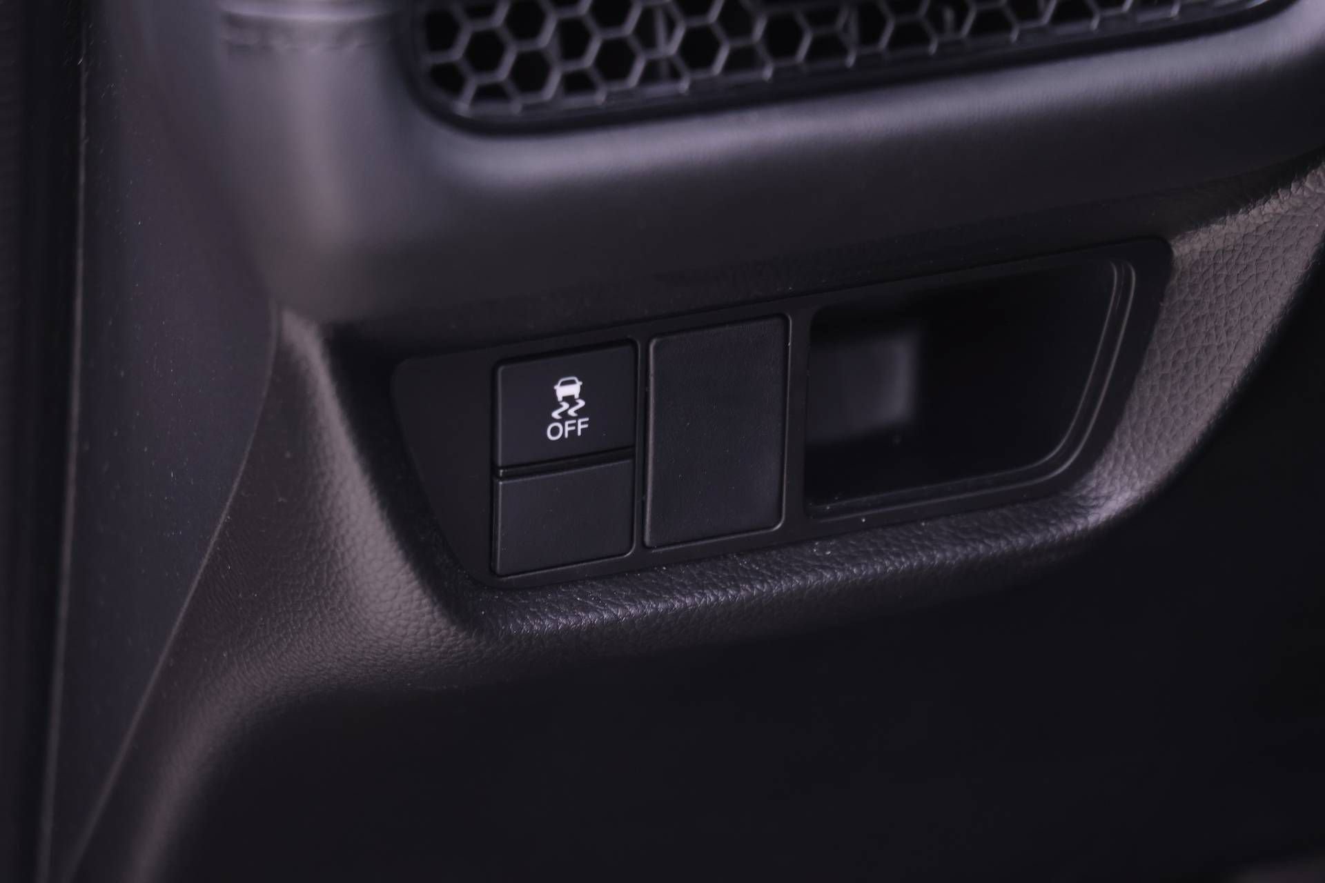 Certified 2024 Honda HR-V LX image 16