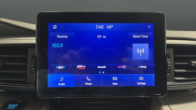 Used 2024 Ford Explorer XLT AWD/4WD image 14