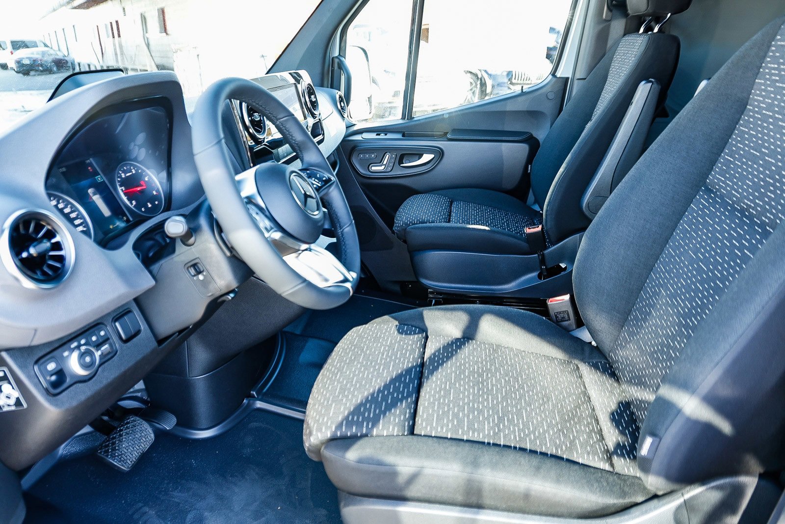 New 2026 Mercedes-Benz Sprinter 2500 image 17