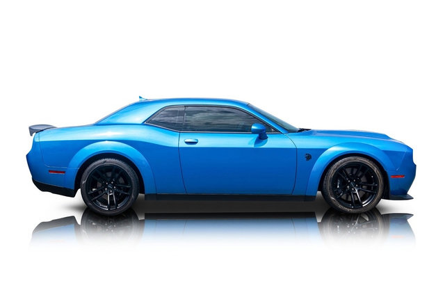 Used 2023 Dodge Challenger SRT Hellcat RWD image 2