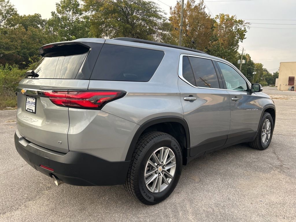 Used 2023 Chevrolet Traverse LT image 4