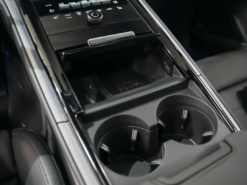 New 2026 Porsche Panamera 4 AWD/4WD image 31