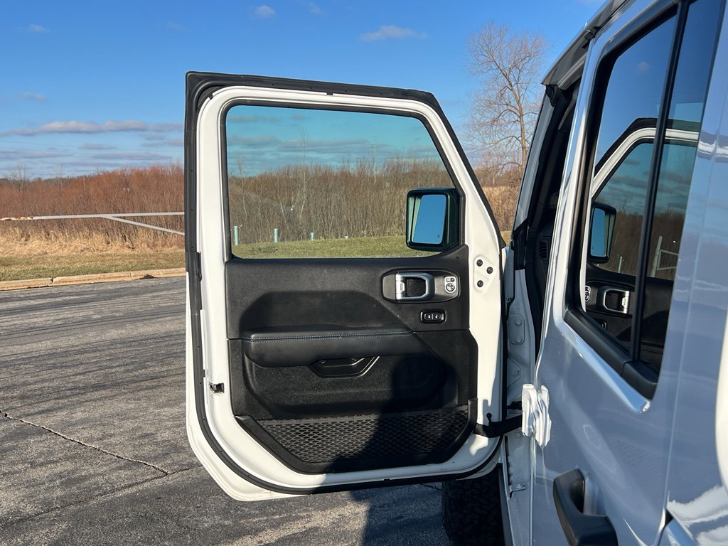 Used 2021 Jeep Wrangler Unlimited Rubicon w/ Cold Weather Group image 10