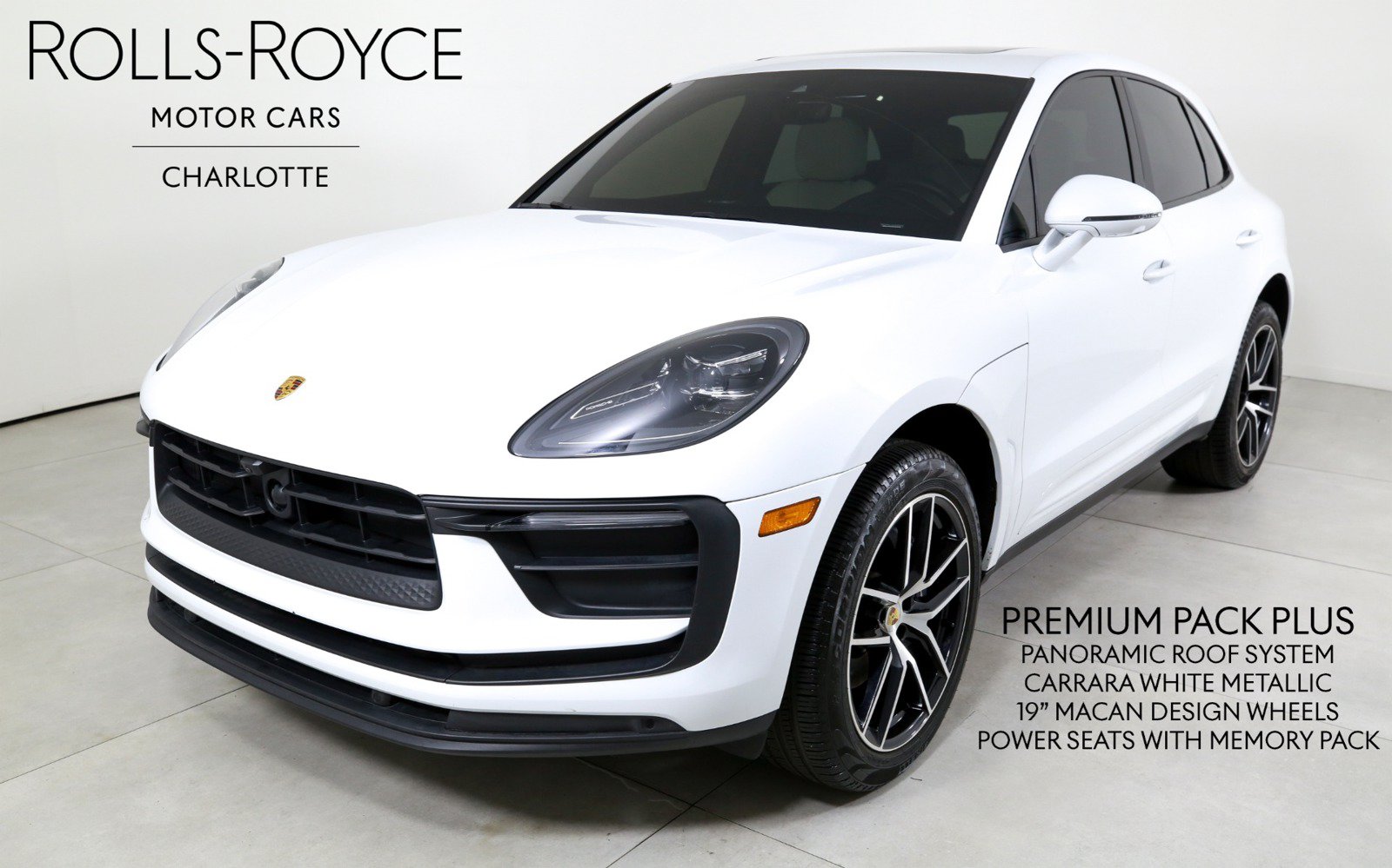Used 2024 Porsche Macan w/ Premium Plus Package AWD/4WD image 1