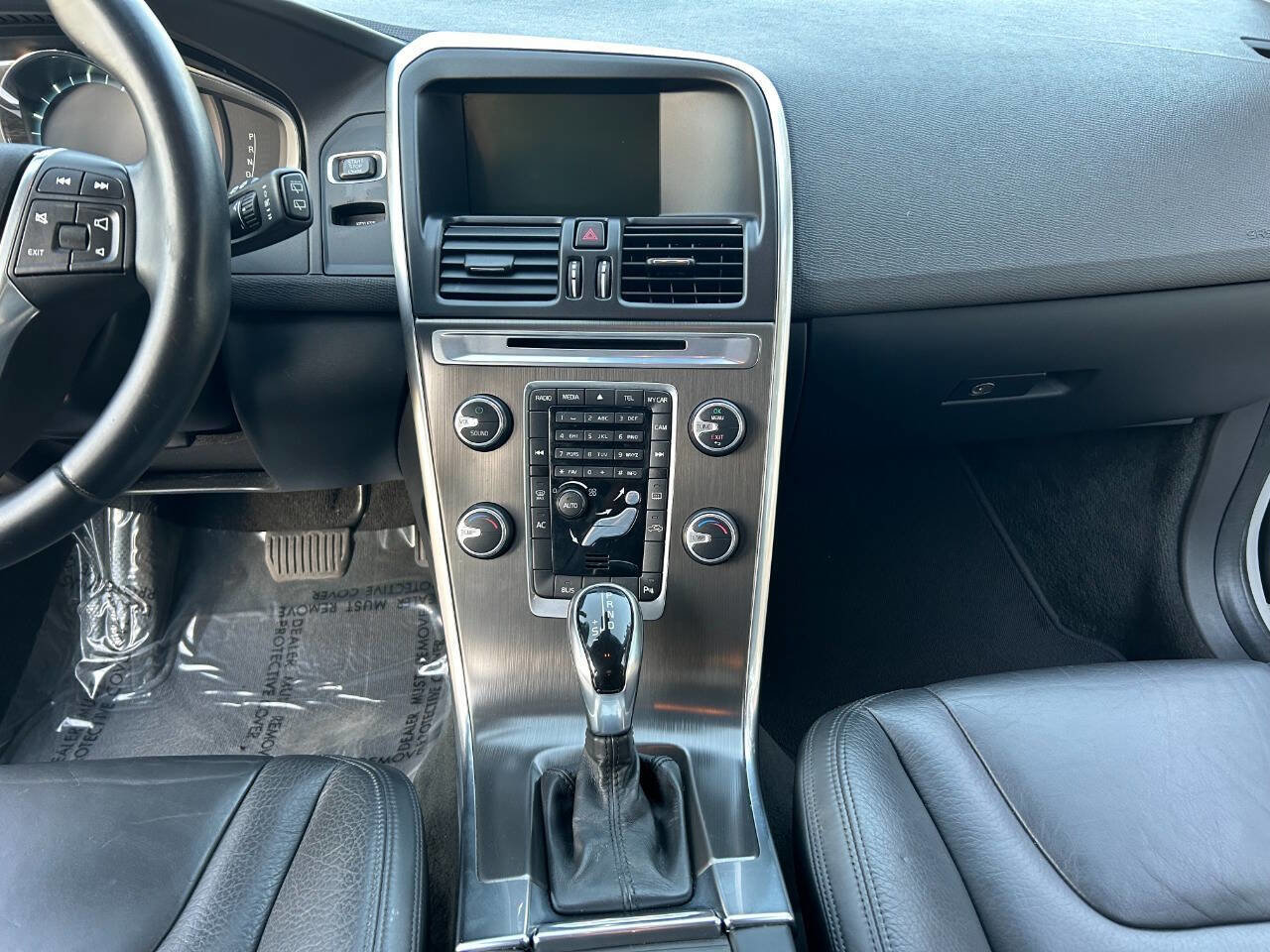 Used 2014 Volvo XC60 3.2 image 37