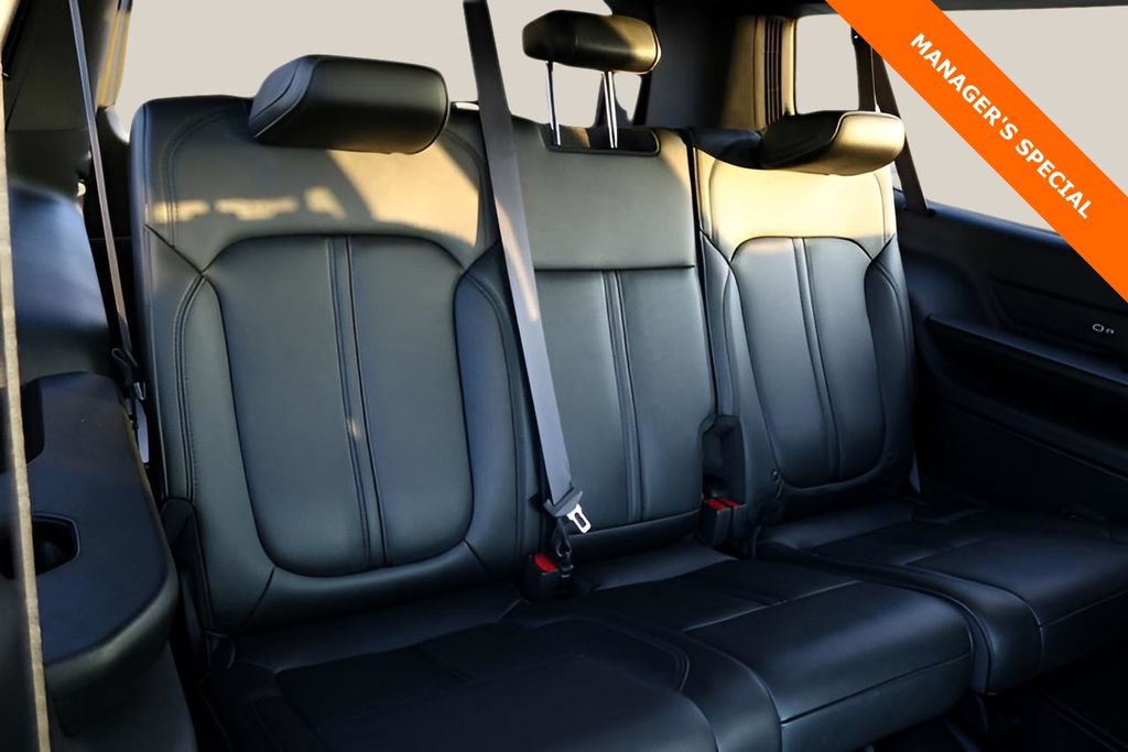 New 2025 Jeep Wagoneer L Series III w/ Rear Seat Video Group 1 AWD/4WD image 15
