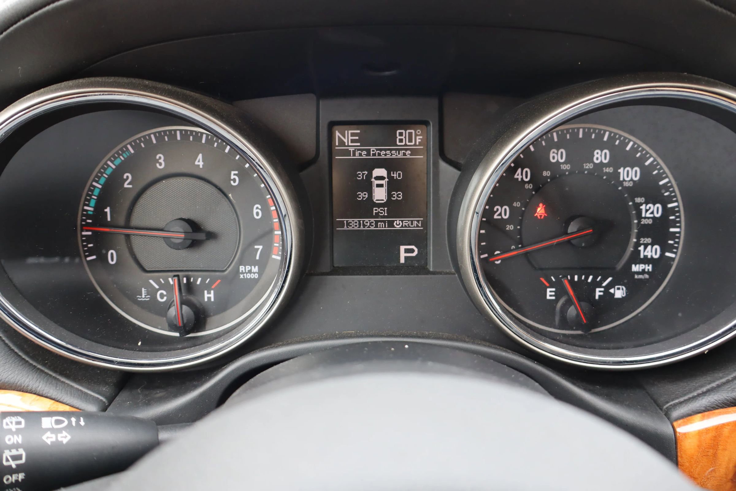 Used 2012 Jeep Grand Cherokee Overland image 24