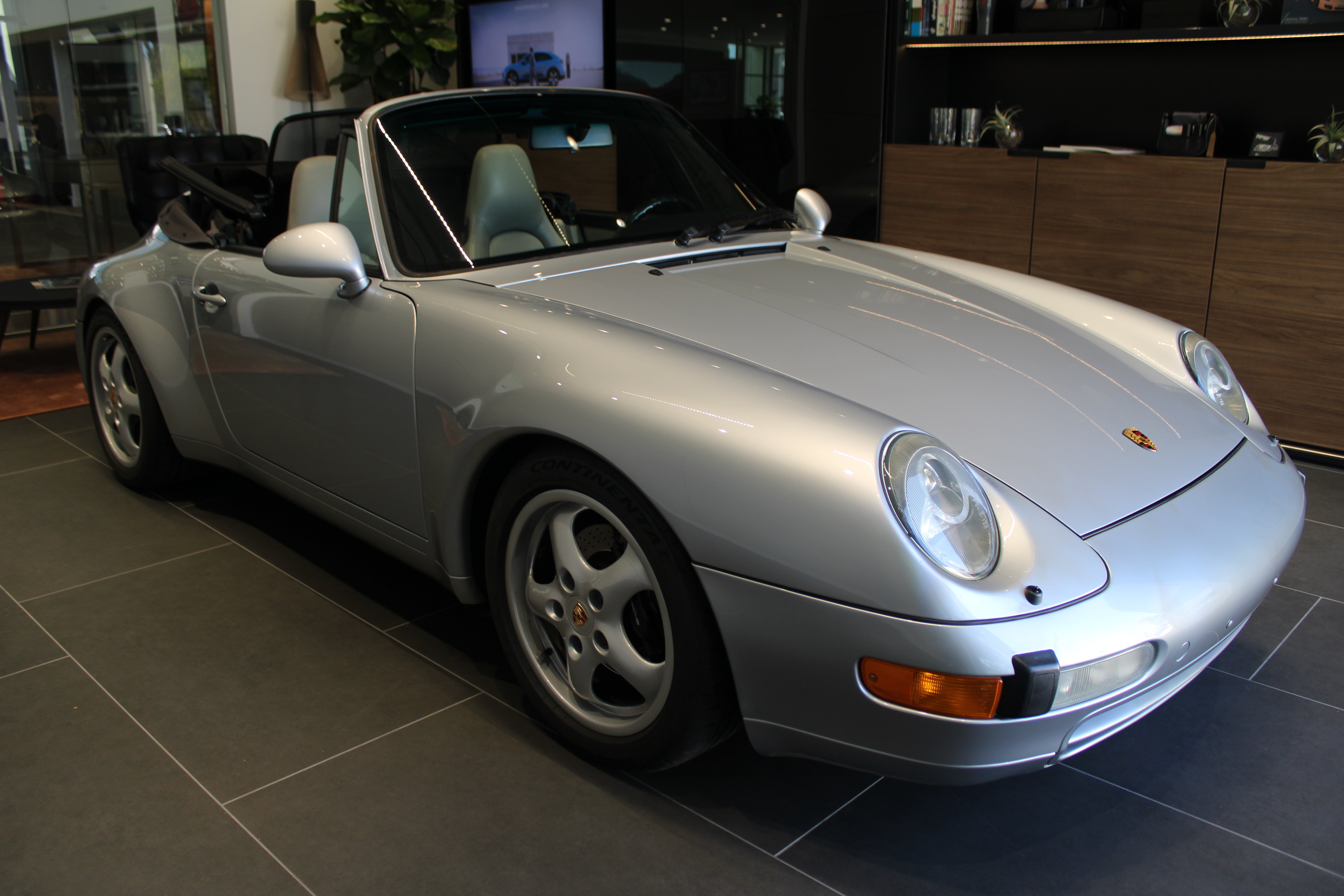 Used 1996 Porsche 911 Cabriolet image 46