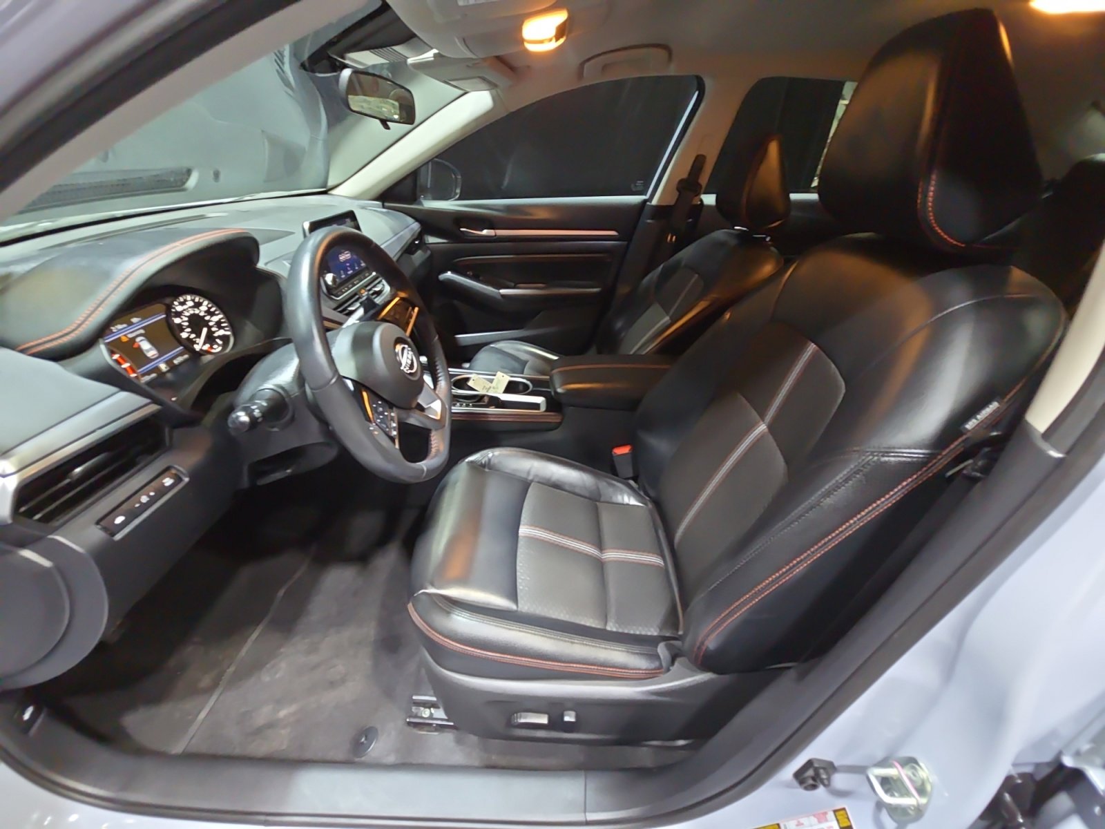 Used 2023 Nissan Altima 2.5 SR image 32
