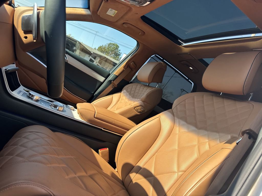 Used 2025 Genesis GV80 3.5T Prestige image 34