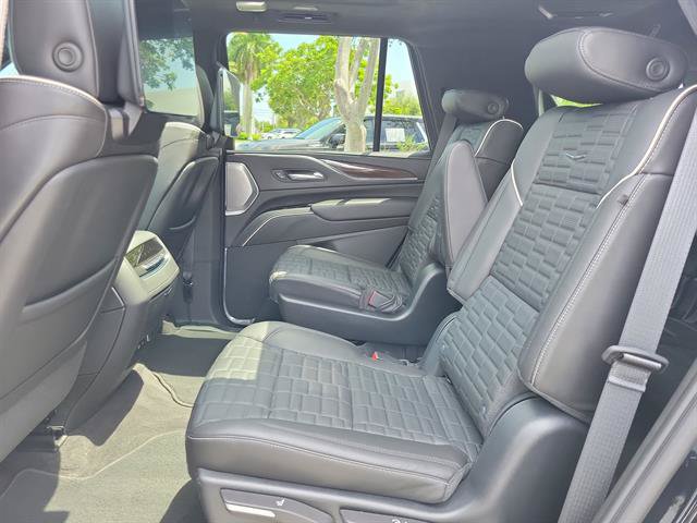 Certified 2023 Cadillac Escalade Sport Platinum AWD/4WD image 10