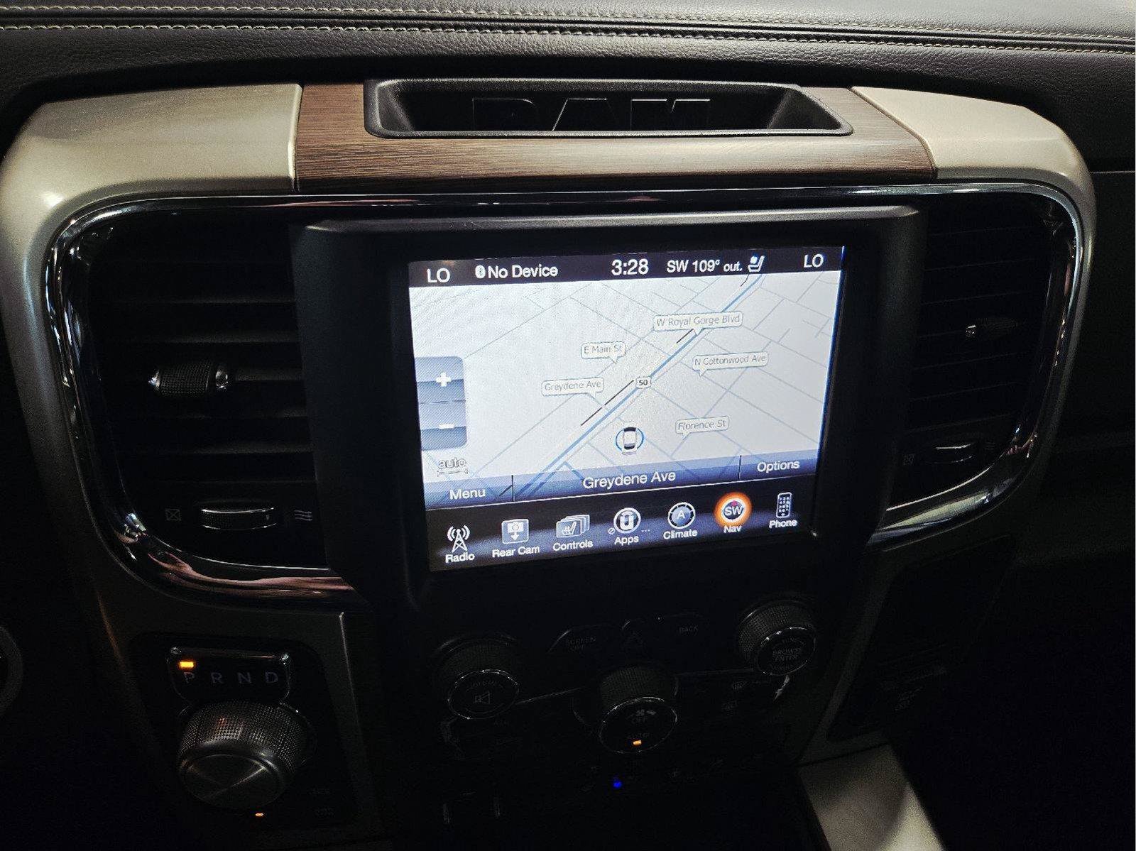 Used 2016 RAM 1500 Laramie w/ Convenience Group AWD/4WD image 28