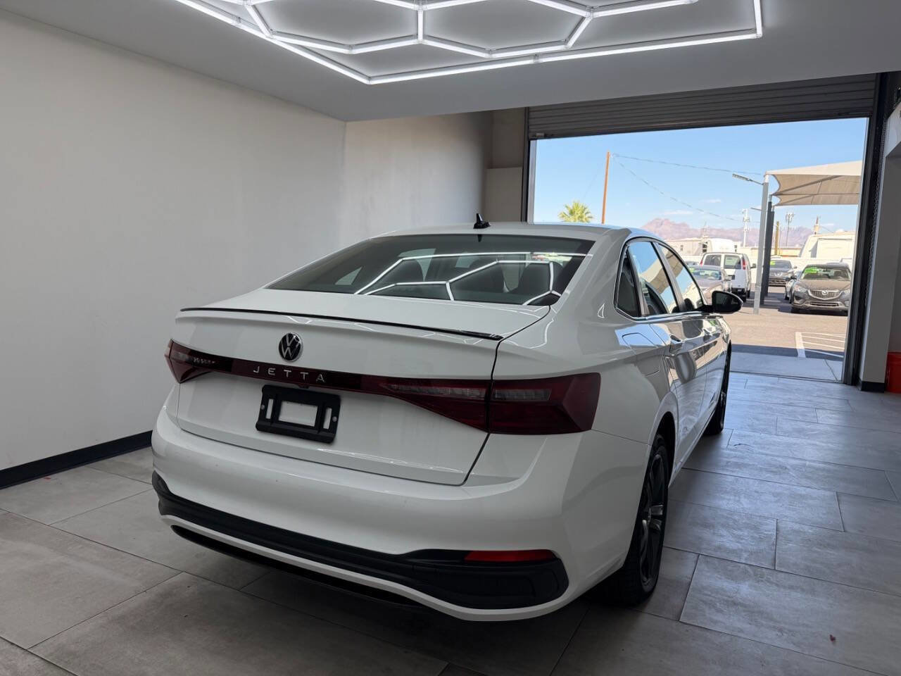 Used 2025 Volkswagen Jetta S image 8