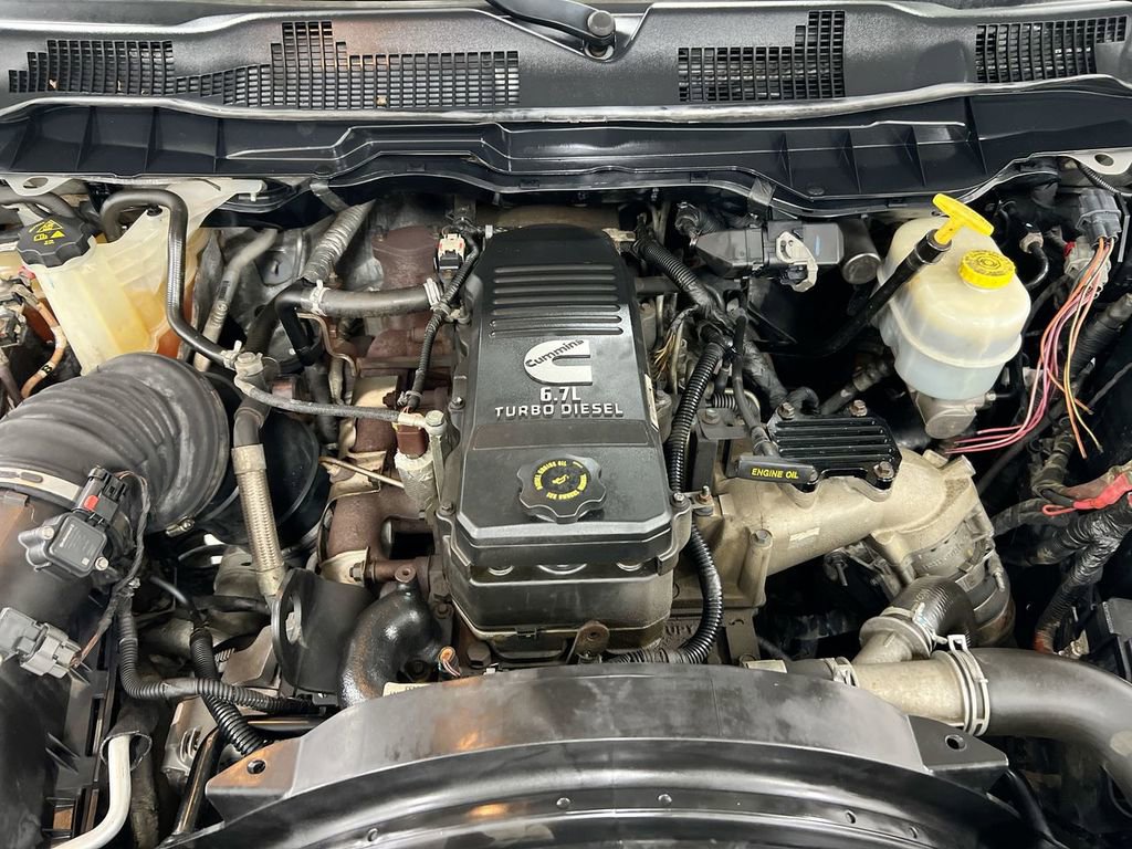 Used 2014 RAM 3500 Laramie image 19
