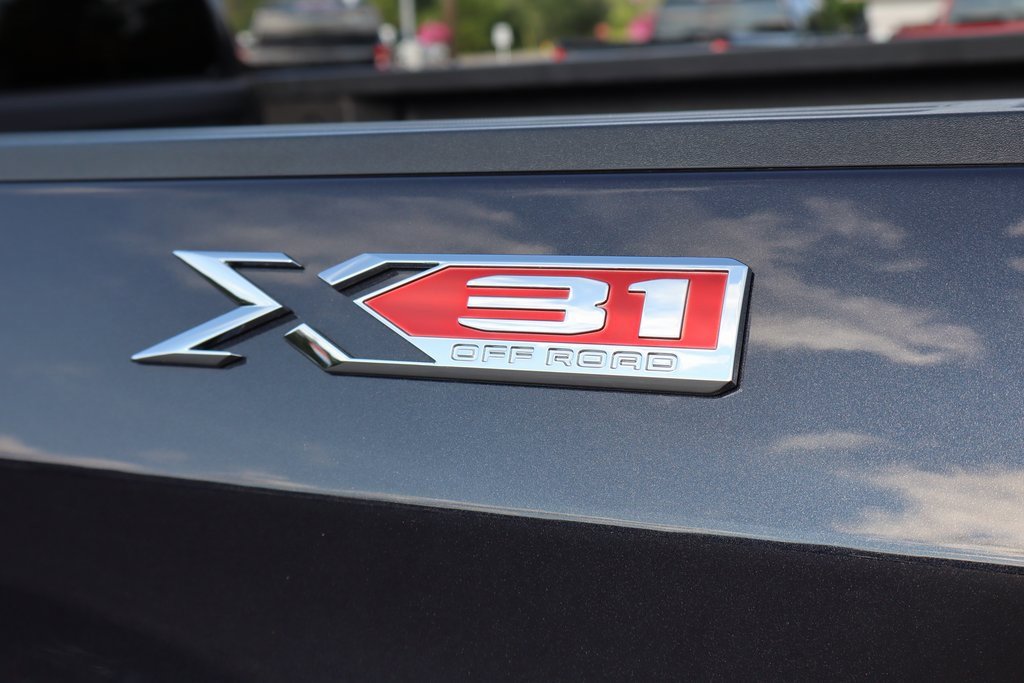 Used 2023 GMC Sierra 1500 SLT w/ SLT Premium Package image 38