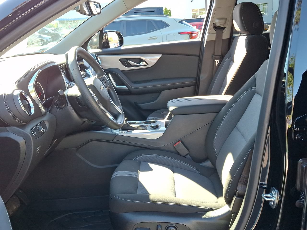 New 2026 Chevrolet Blazer LT w/ Convenience Package AWD/4WD image 14