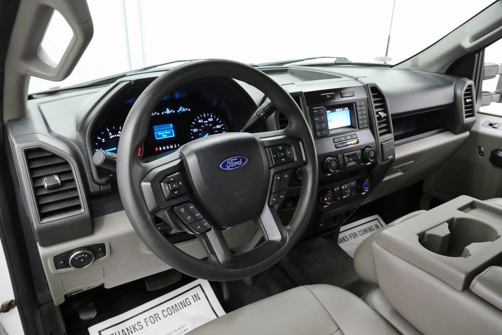 Used 2022 Ford F250 XL w/ Power Equipment Group image 12