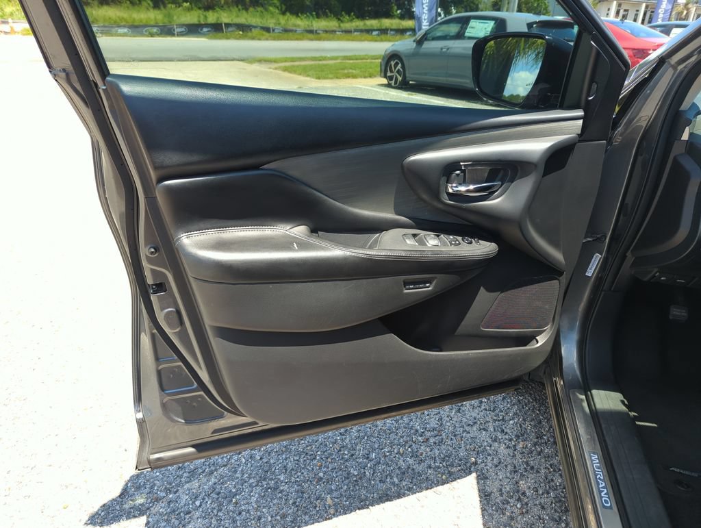Used 2016 Nissan Murano Platinum w/ Platinum Technology Package FWD image 18