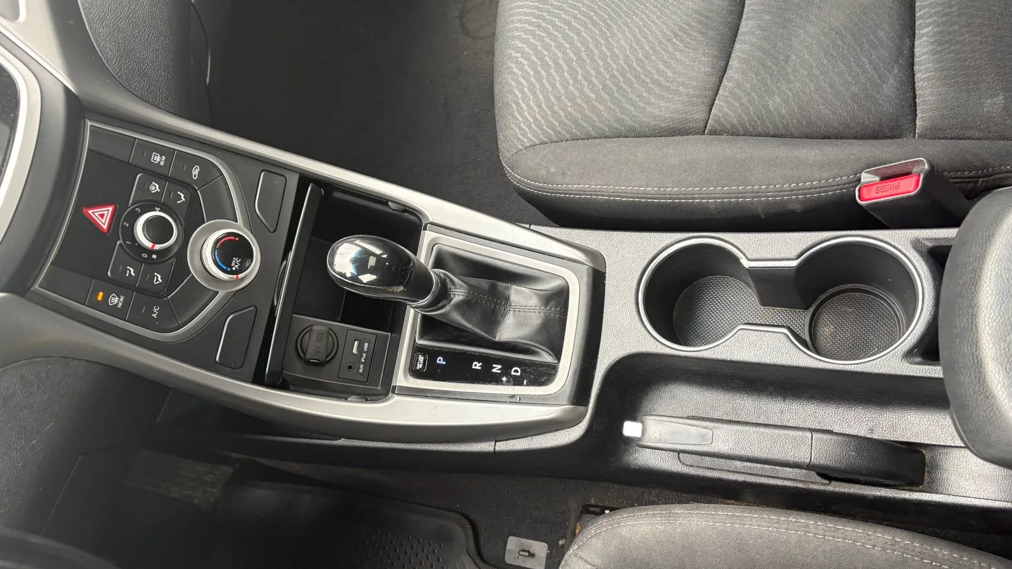 Used 2015 Hyundai Elantra SE w/ Option Group 03 FWD image 20