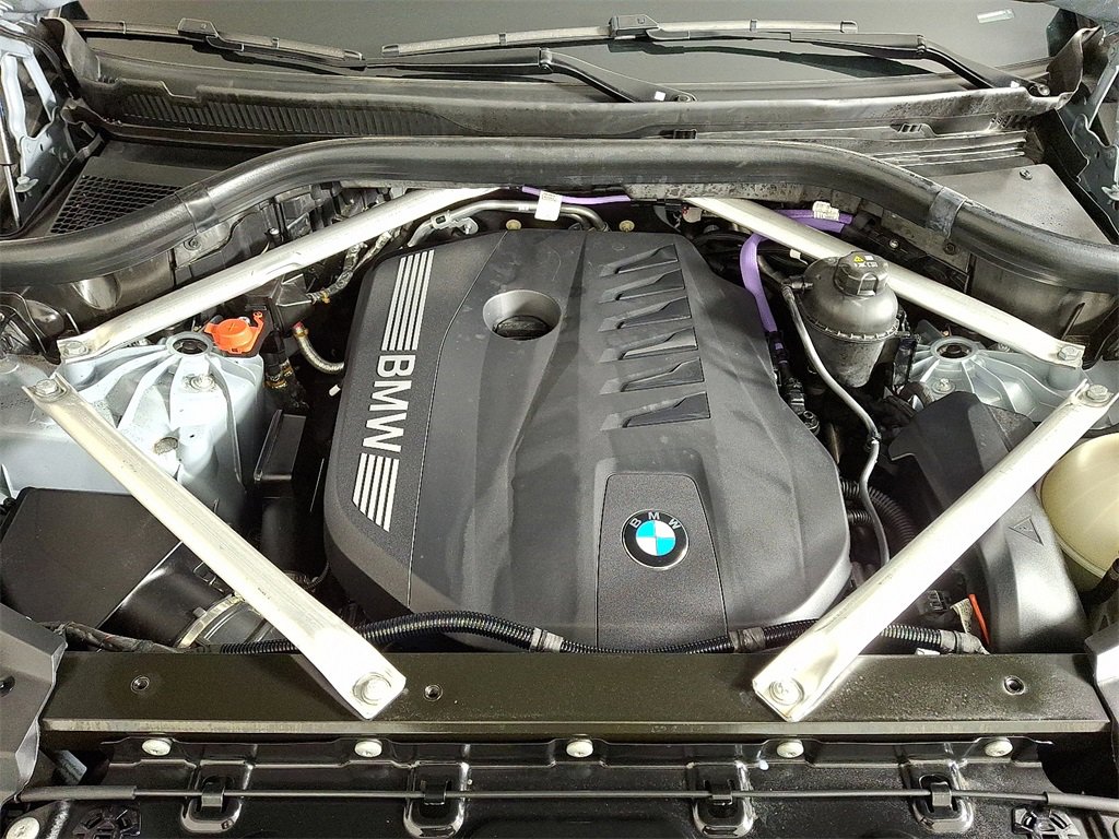 Certified 2024 BMW X5 xDrive40i w/ Executive Package image 29