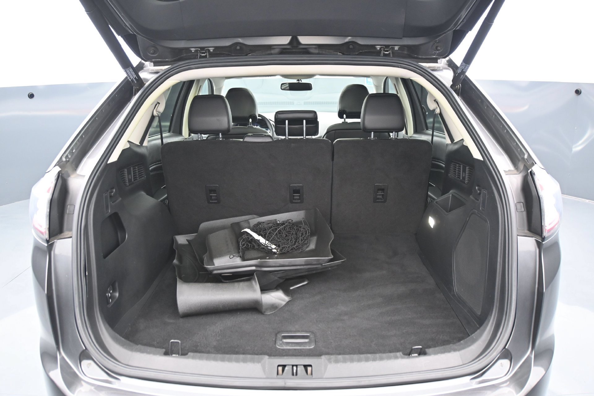 Used 2015 Ford Edge Titanium w/ Equipment Group 301A AWD/4WD image 15