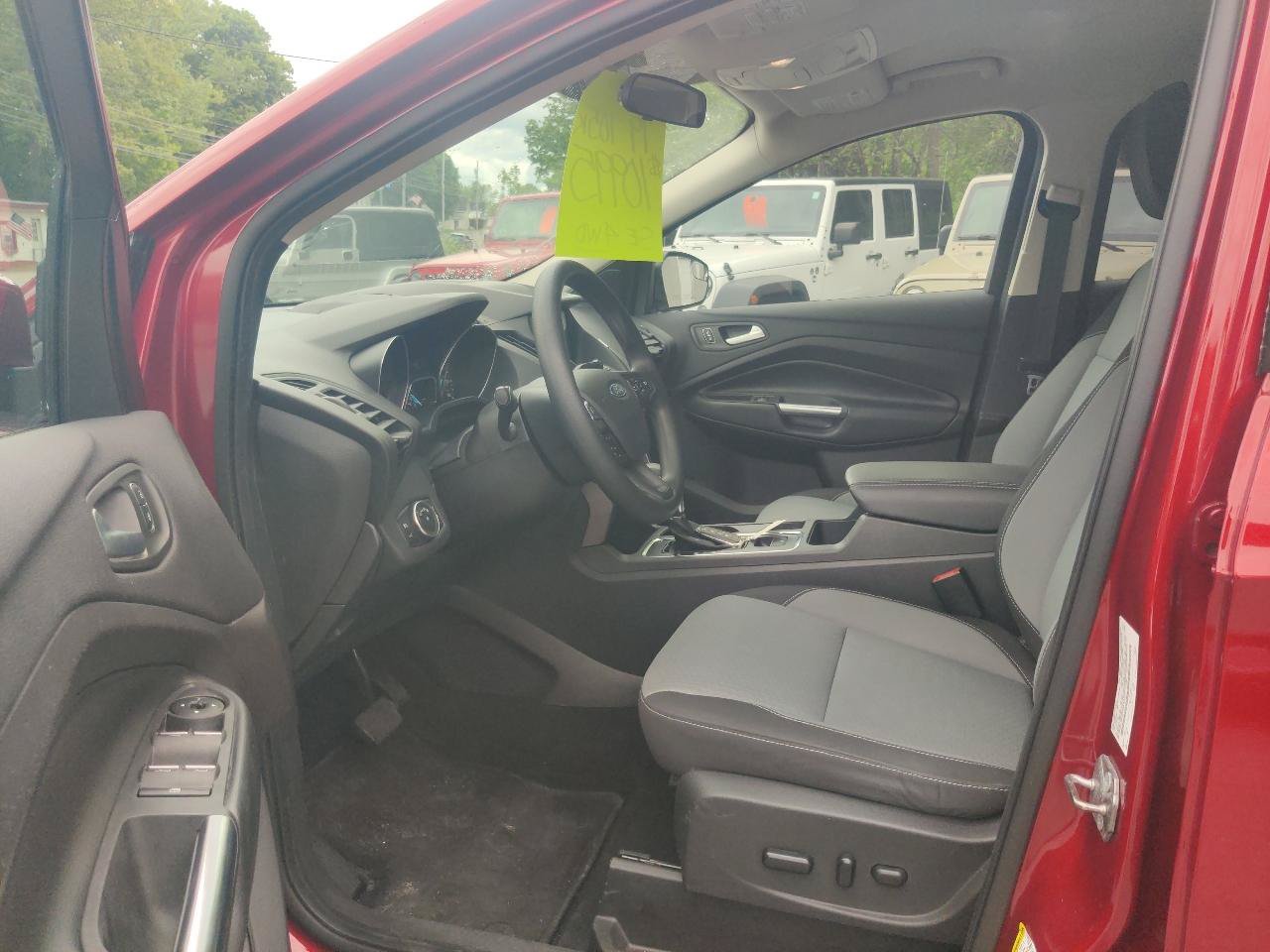 Used 2019 Ford Escape SE AWD/4WD image 11