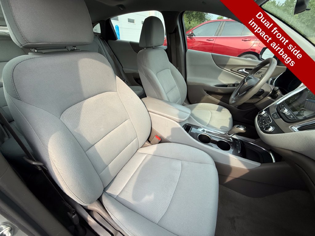 Used 2020 Chevrolet Malibu LT FWD image 41