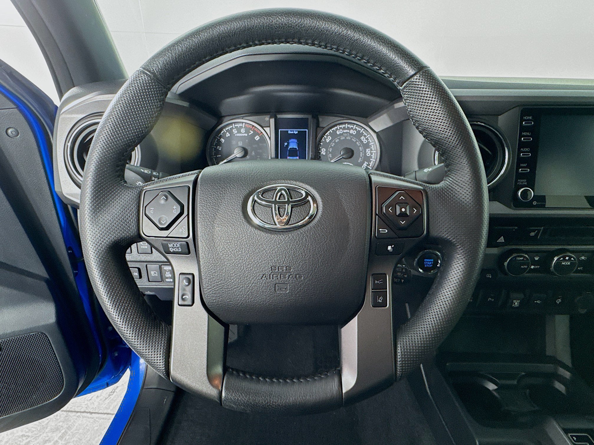 Certified 2021 Toyota Tacoma TRD Off-Road w/ TRD Premium Off Road Package AWD/4WD image 11