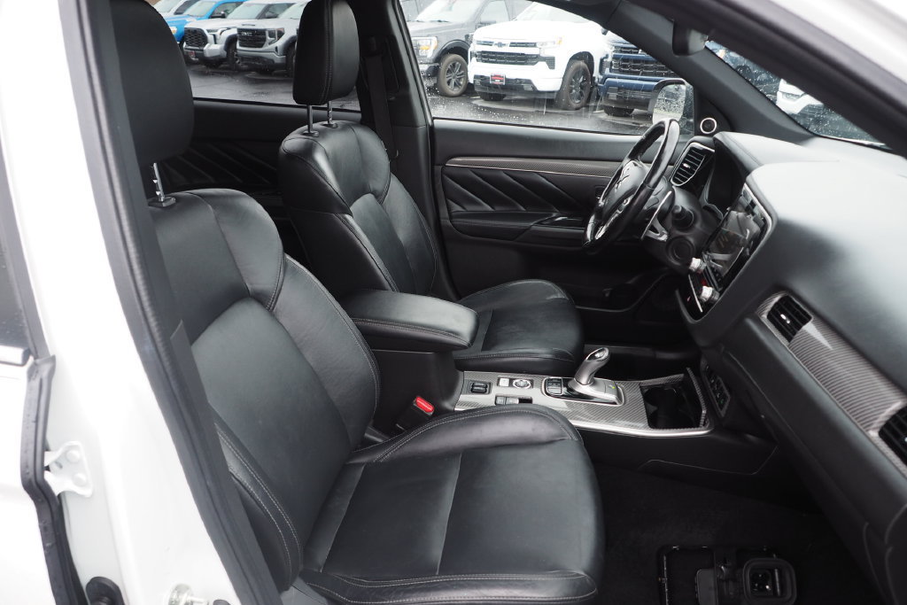Used 2020 Mitsubishi Outlander GT AWD/4WD image 19