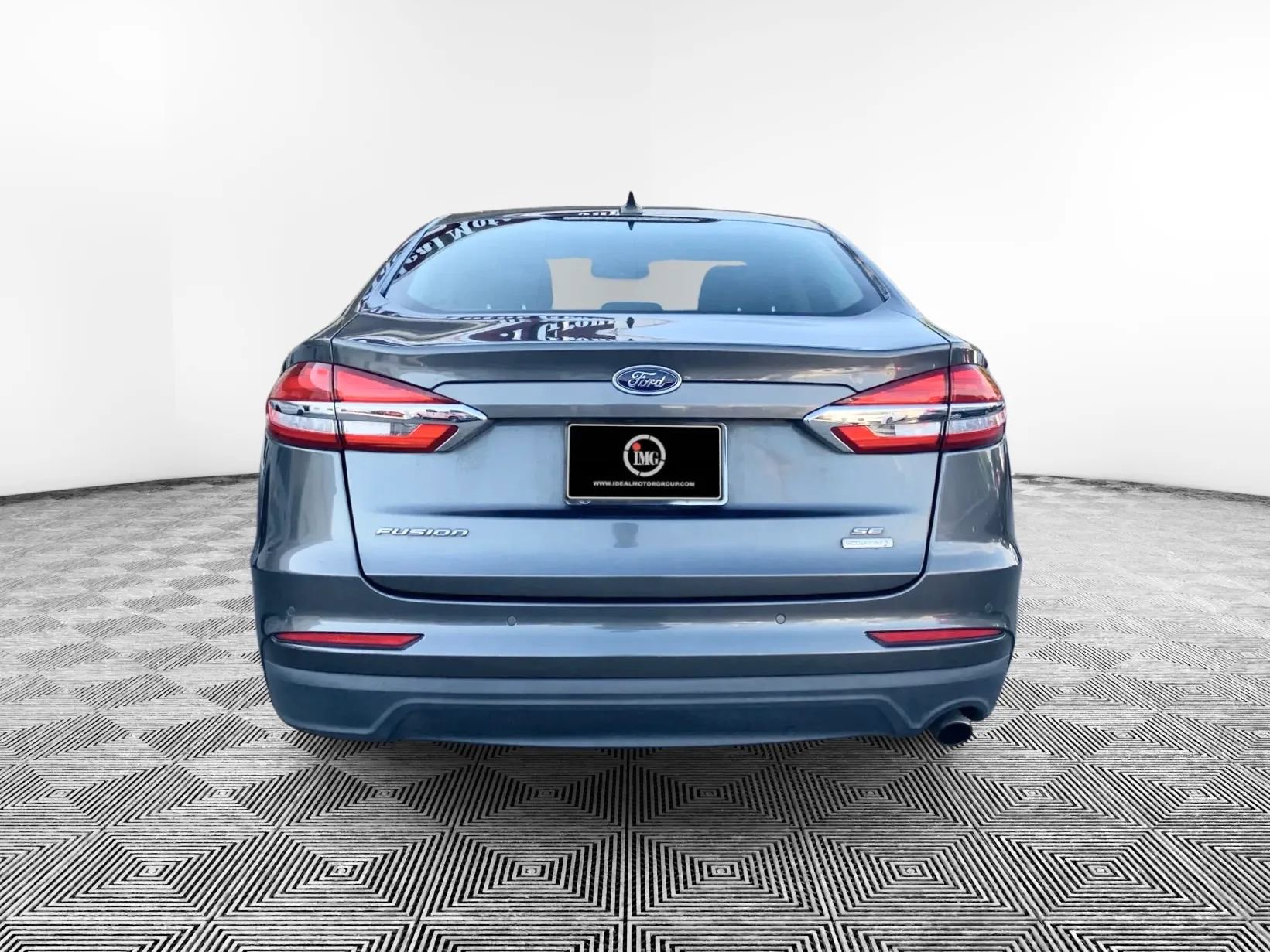 Used 2020 Ford Fusion SE image 7