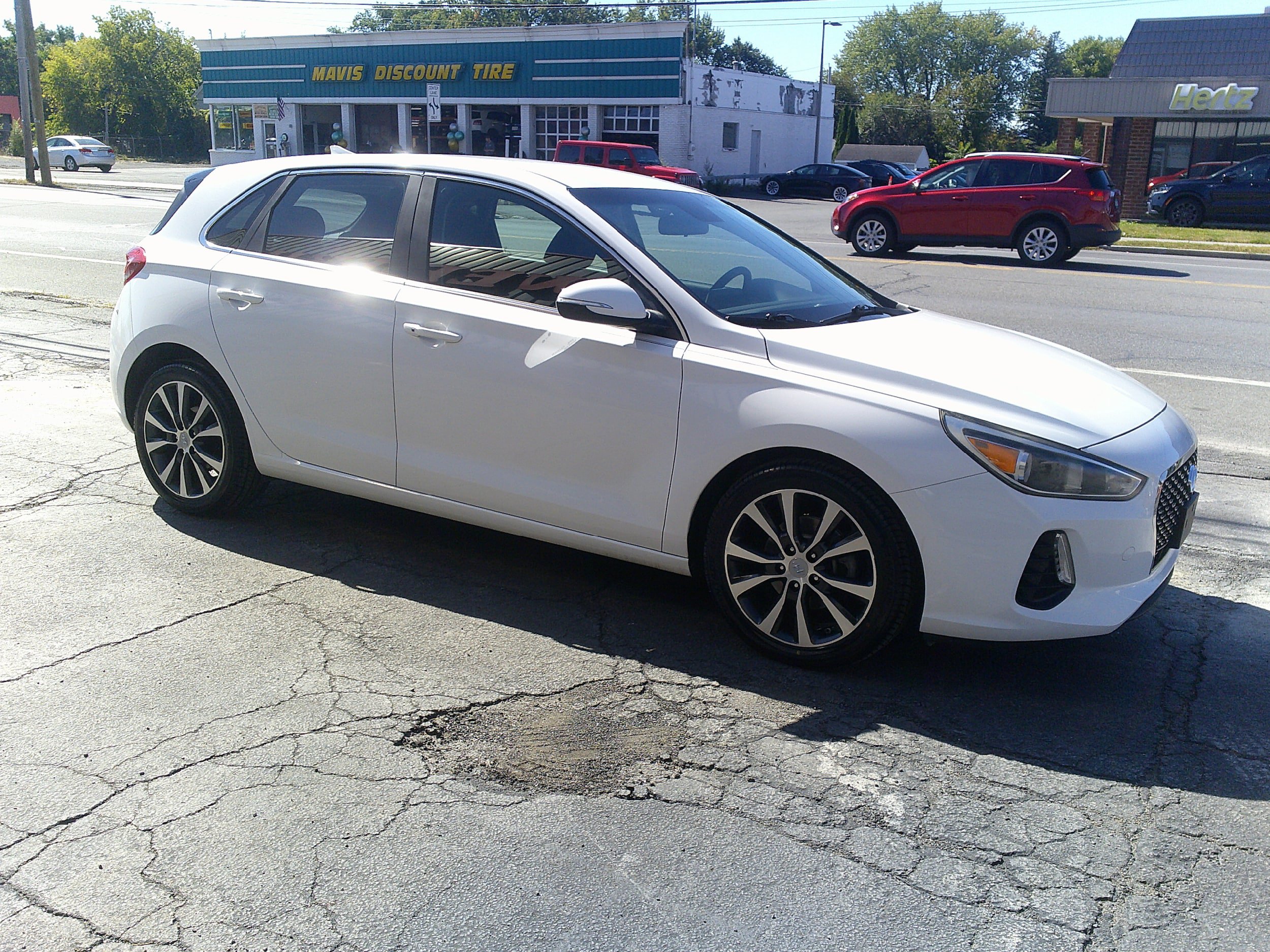 Used 2018 Hyundai Elantra GT w/ Style Package 02 FWD image 5