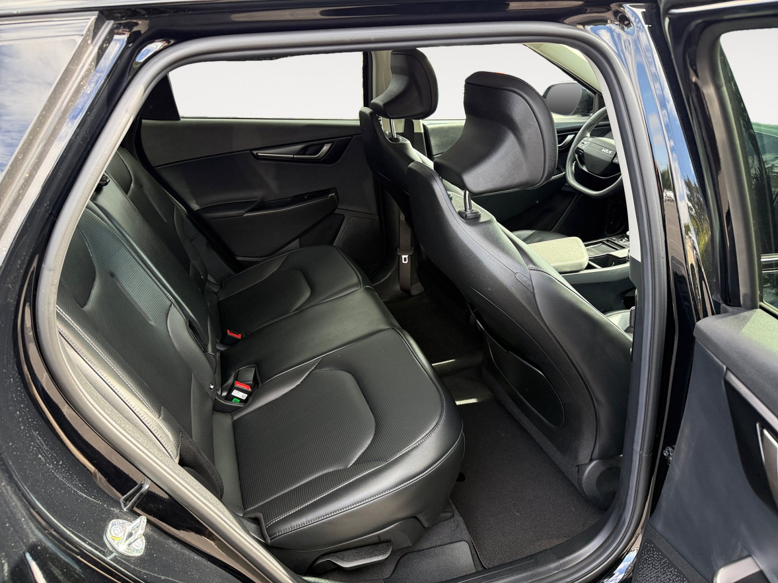 Used 2025 Kia EV6 Wind RWD image 18