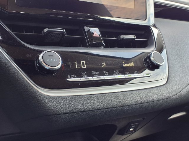 Used 2026 Toyota Corolla LE FWD image 11
