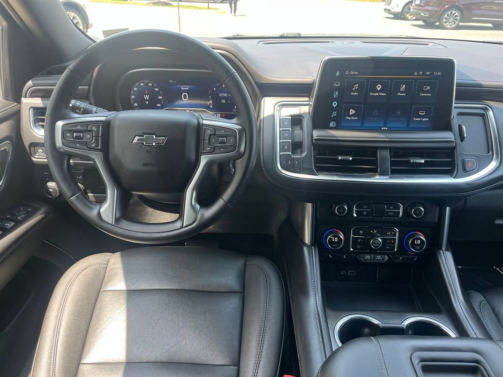 Used 2023 Chevrolet Tahoe Z71 w/ Luxury Package AWD/4WD image 16