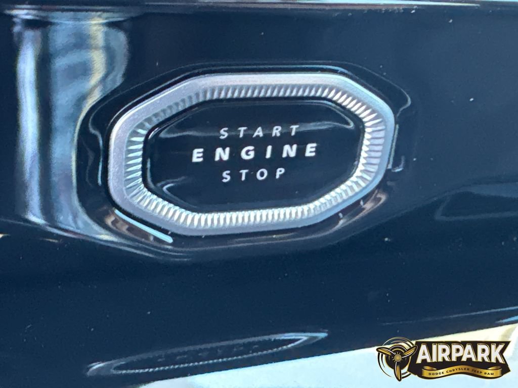 New 2026 Jeep Grand Cherokee Altitude RWD image 27