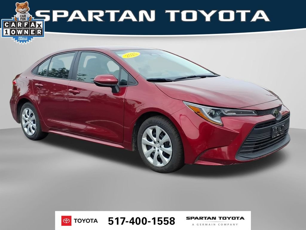 Used 2025 Toyota Corolla LE FWD image 5