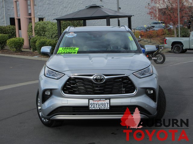 Used 2023 Toyota Highlander Platinum image 28