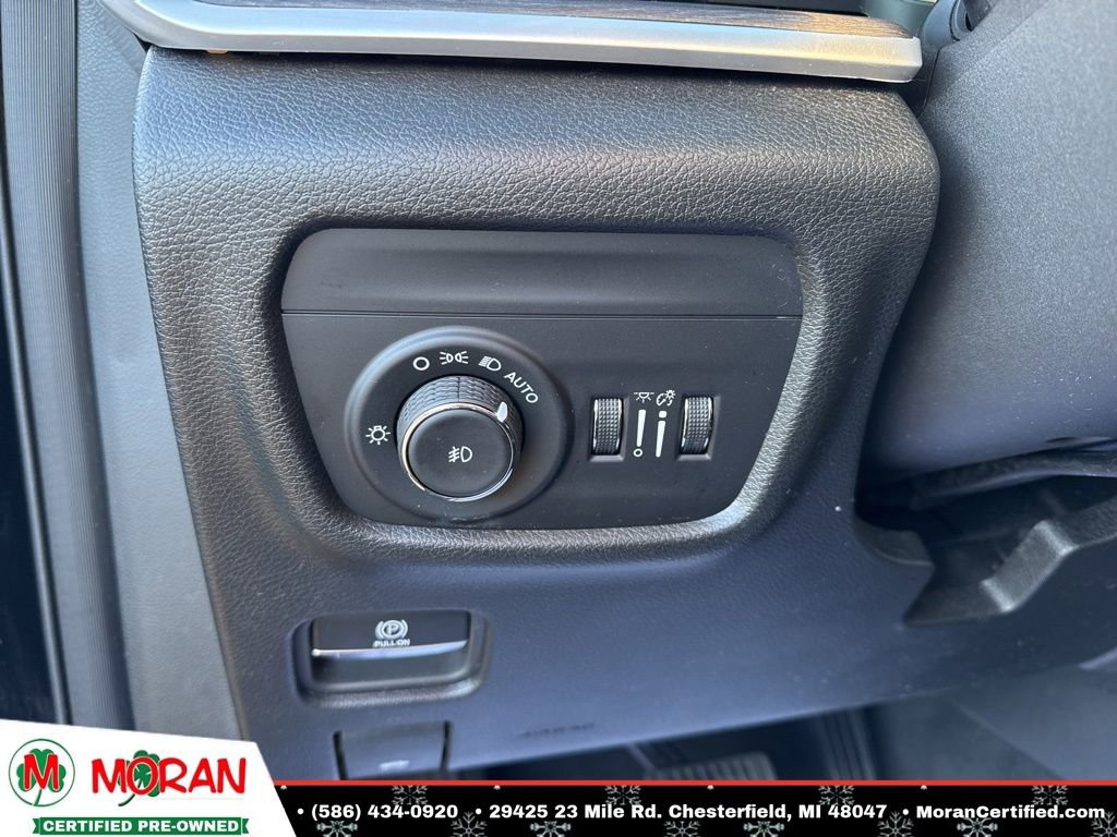 Used 2023 Jeep Grand Cherokee Limited image 18