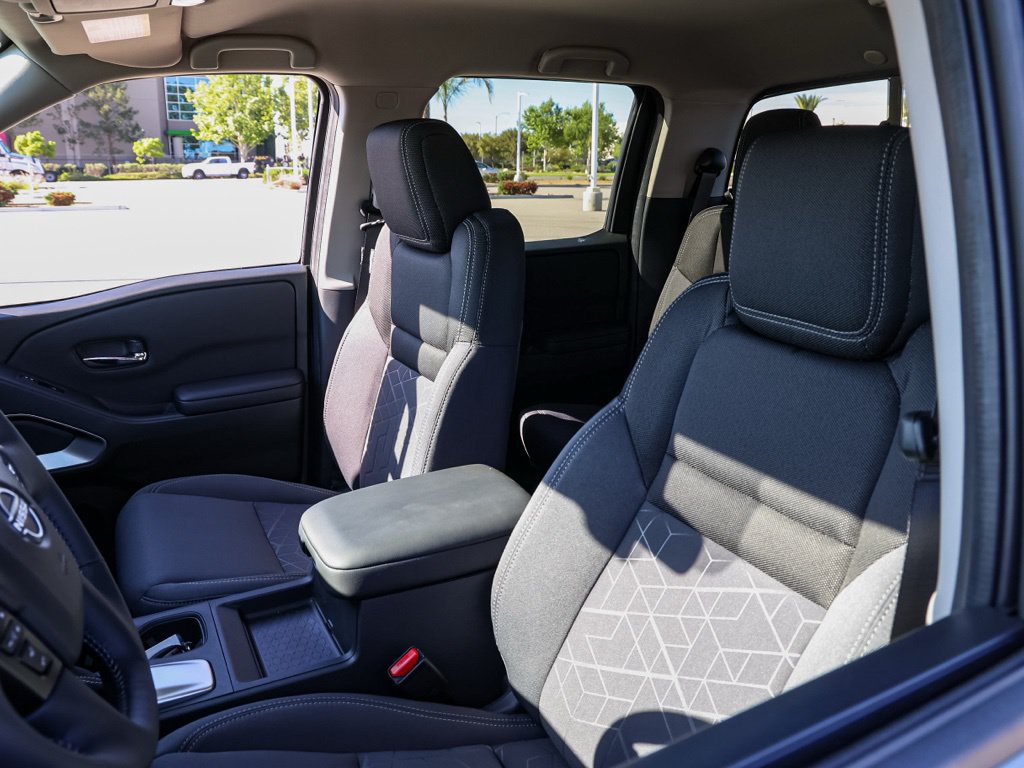 New 2026 Nissan Frontier SV w/ SV Convenience Package RWD image 15