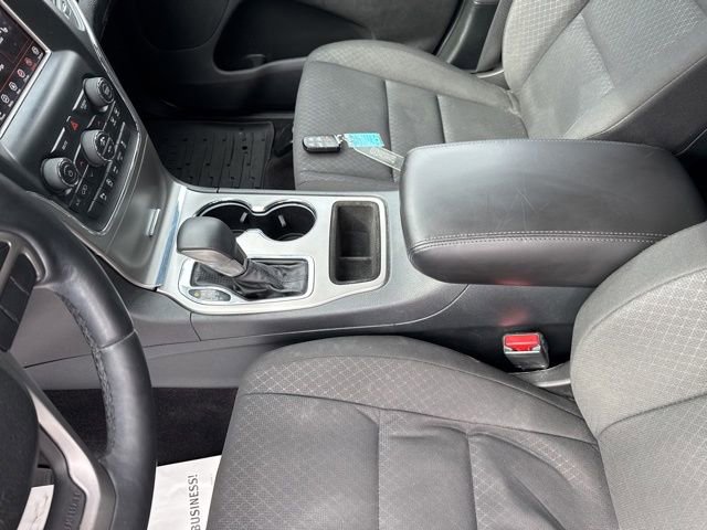 Used 2018 Jeep Grand Cherokee Laredo w/ Security & Convenience Group image 29