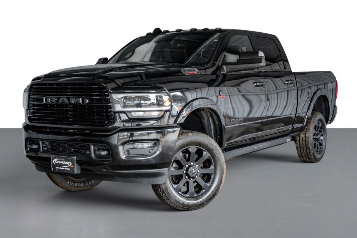 Used 2019 RAM 2500 Laramie w/ Black Appearance Package AWD/4WD image 4