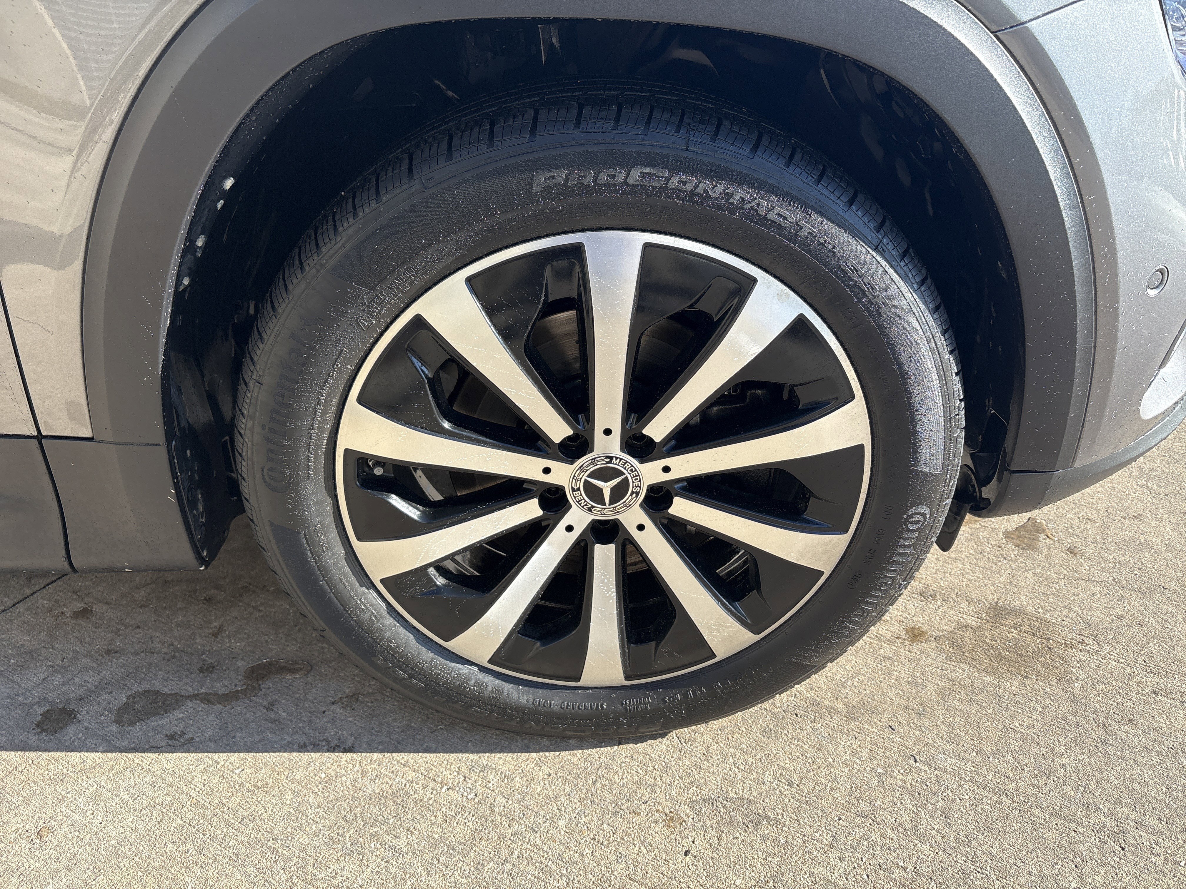 Used 2020 Mercedes-Benz GLB 250 4MATIC image 13