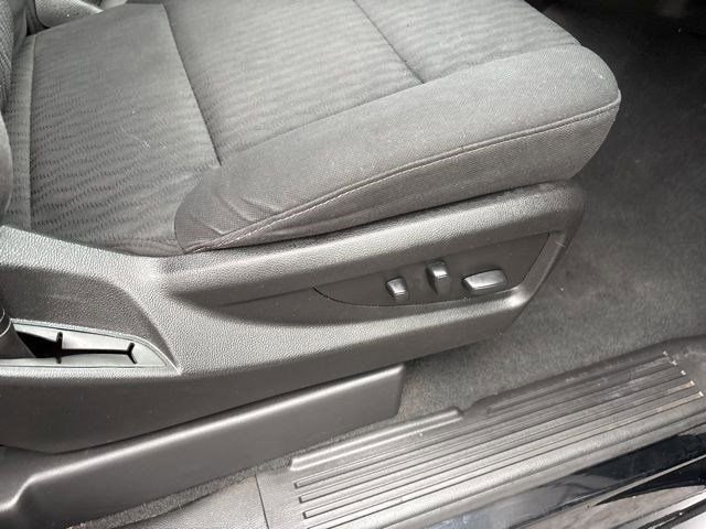 Used 2019 GMC Yukon SLE w/ SLE Value Package image 40