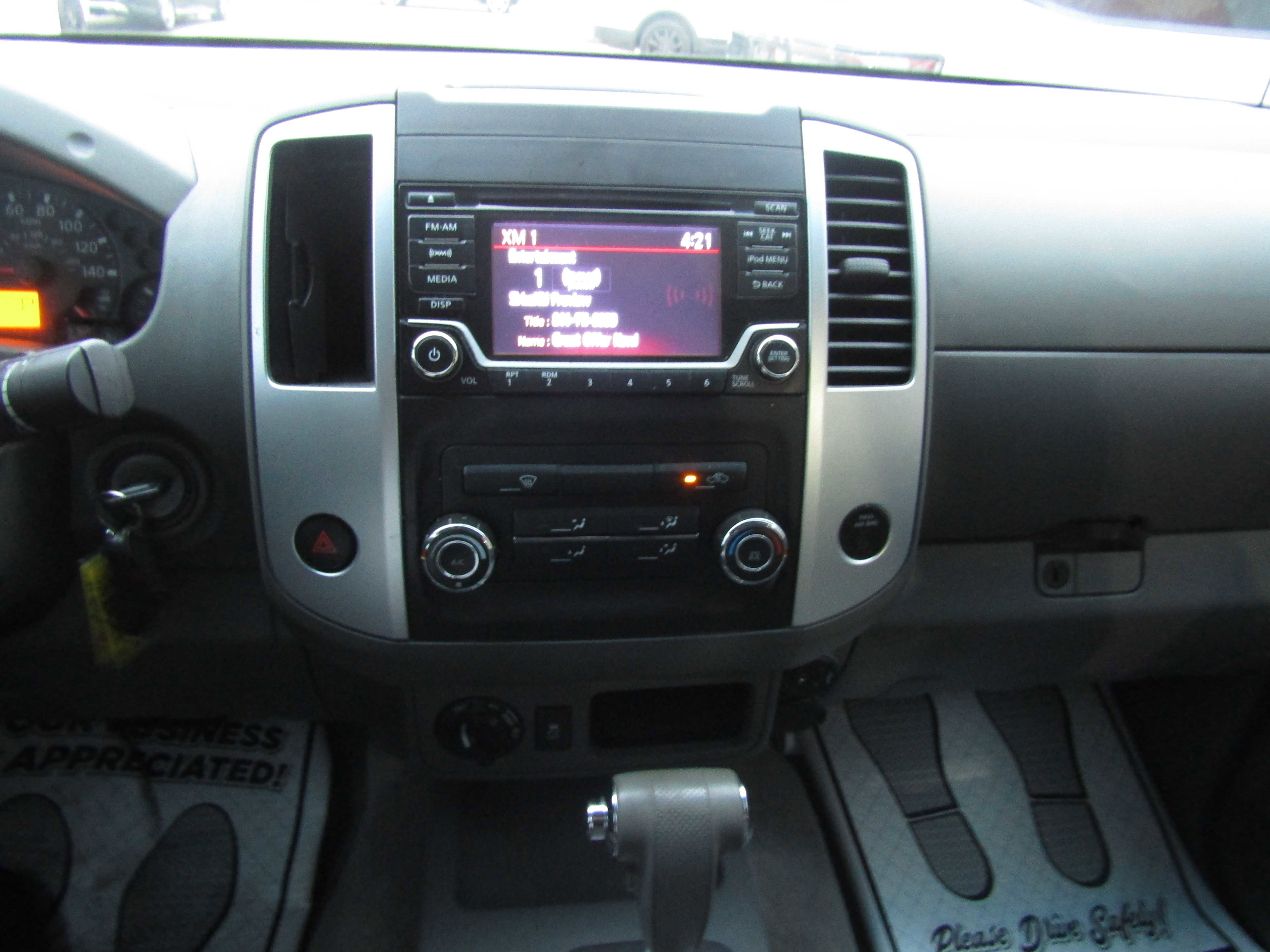 Used 2018 Nissan Frontier SV AWD/4WD image 16